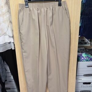 Briggs New York Size 16 Ladies Pull On Elastic Waist Pants Slacks Trousers Beige